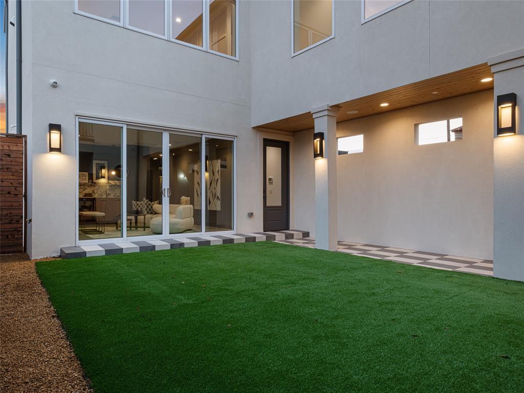 527 NW 7th Street