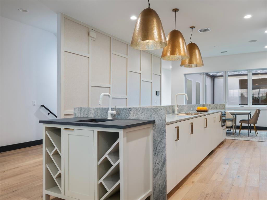 527 NW 7th Street