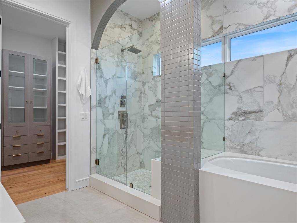 527 NW 7th Street