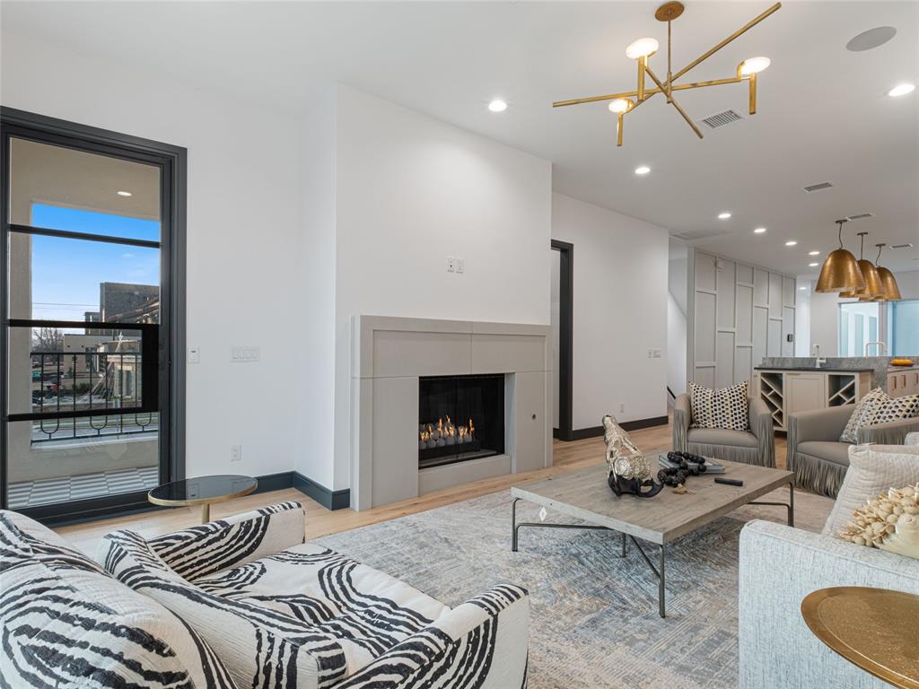 527 NW 7th Street