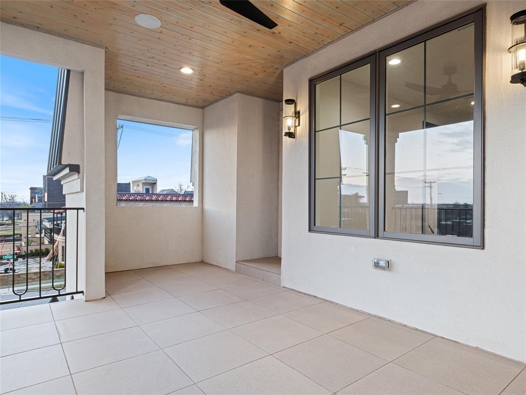 527 NW 7th Street