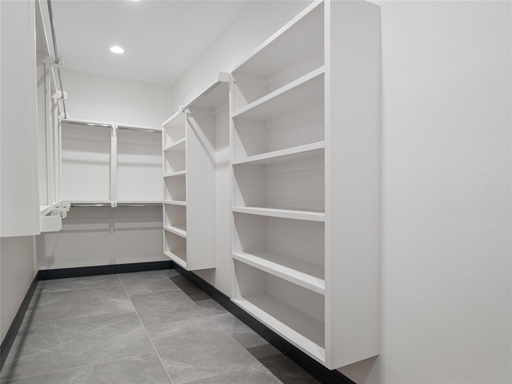 527 NW 7th Street