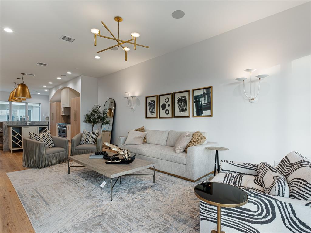 527 NW 7th Street