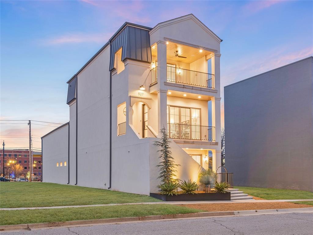 527 NW 7th Street