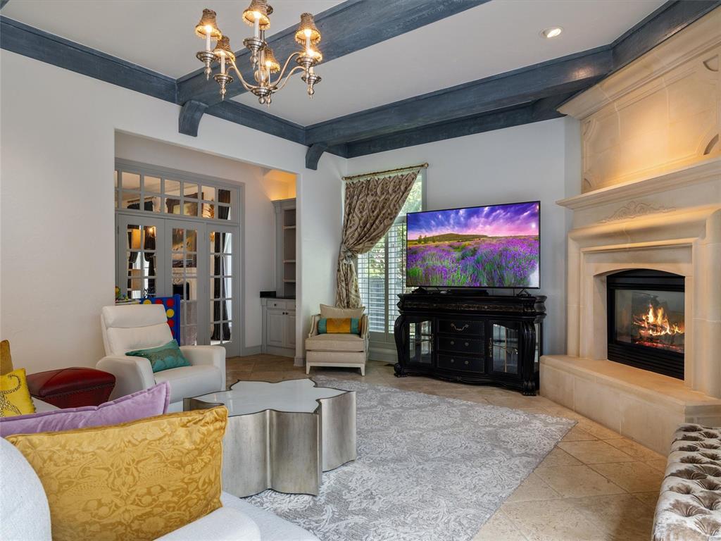 5808 Mistletoe Court