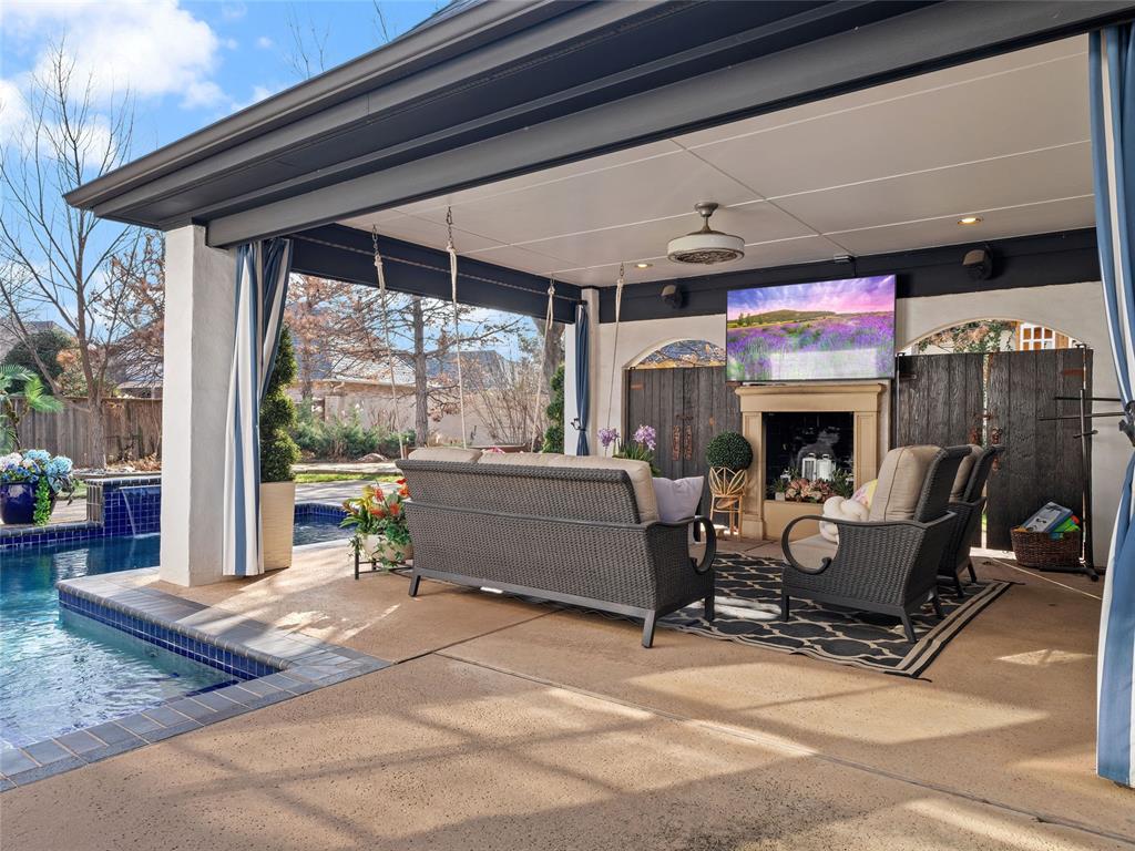 5808 Mistletoe Court