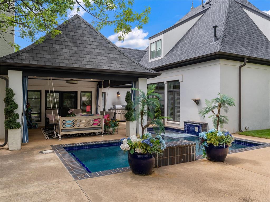 5808 Mistletoe Court