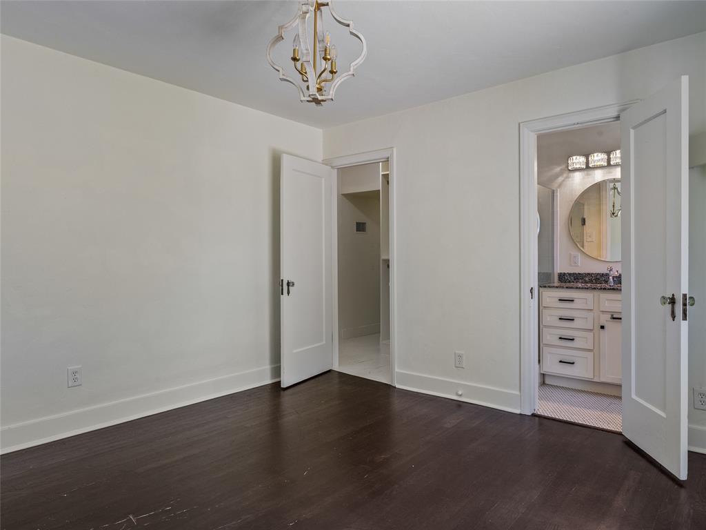 212 Edgemere Court