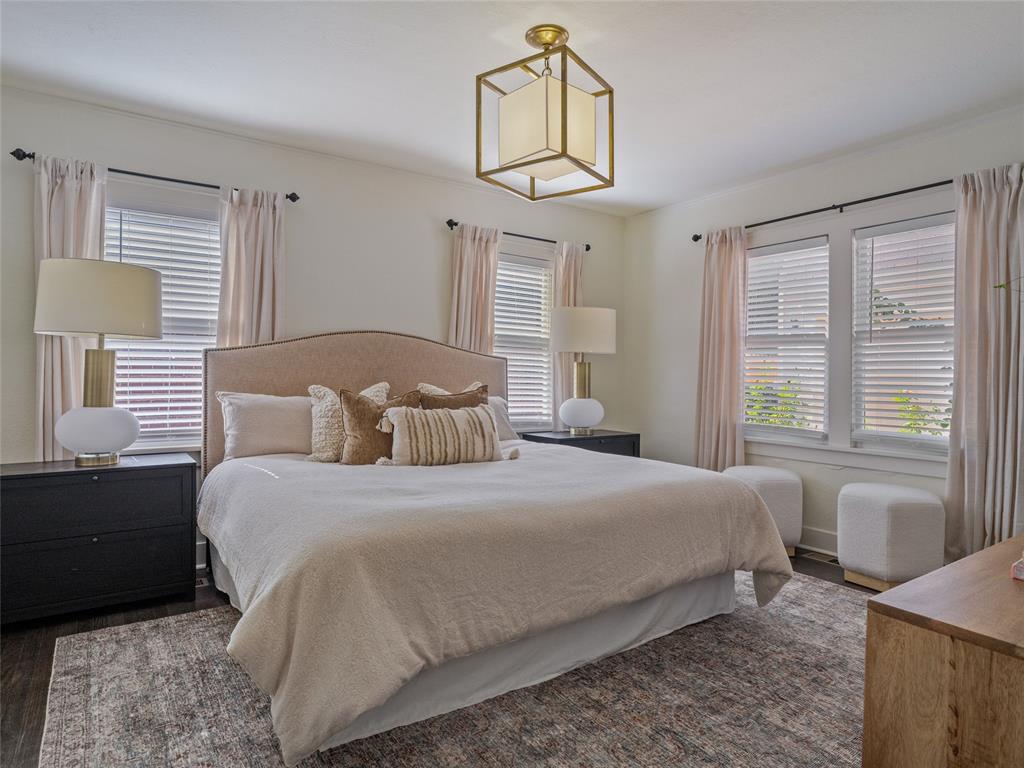 212 Edgemere Court
