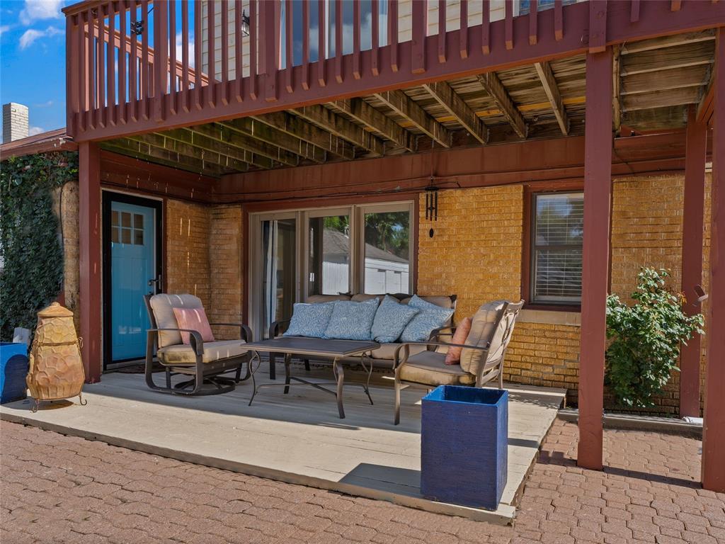 212 Edgemere Court