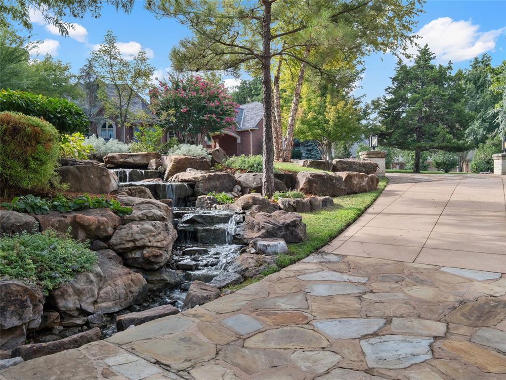 1665 Saratoga Way