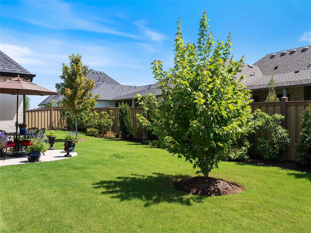 2924 Wood Thrush Way