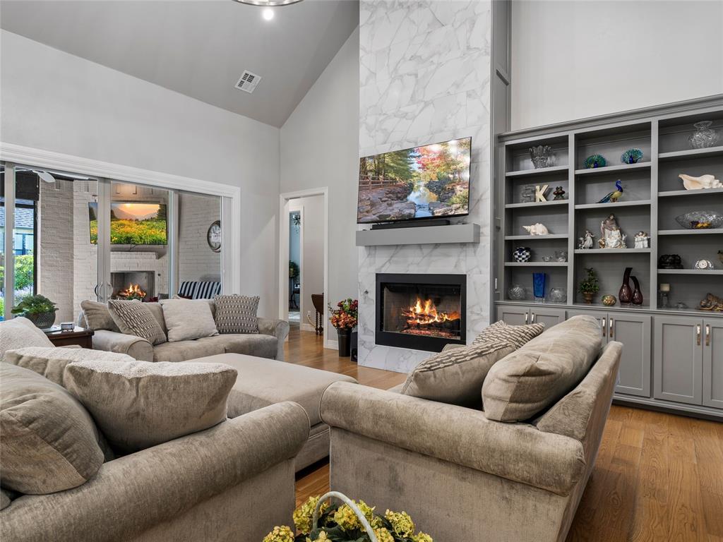 2924 Wood Thrush Way