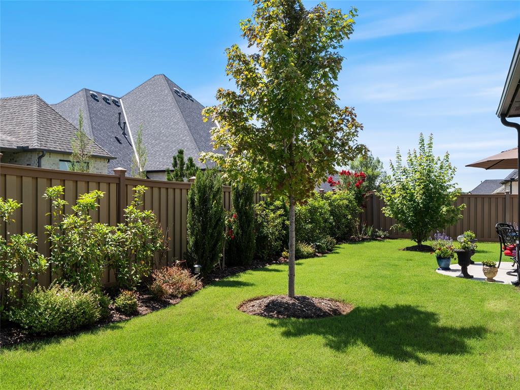 2924 Wood Thrush Way