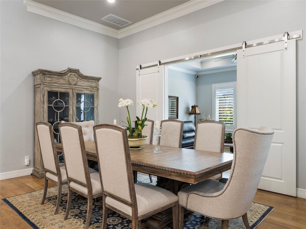 2924 Wood Thrush Way