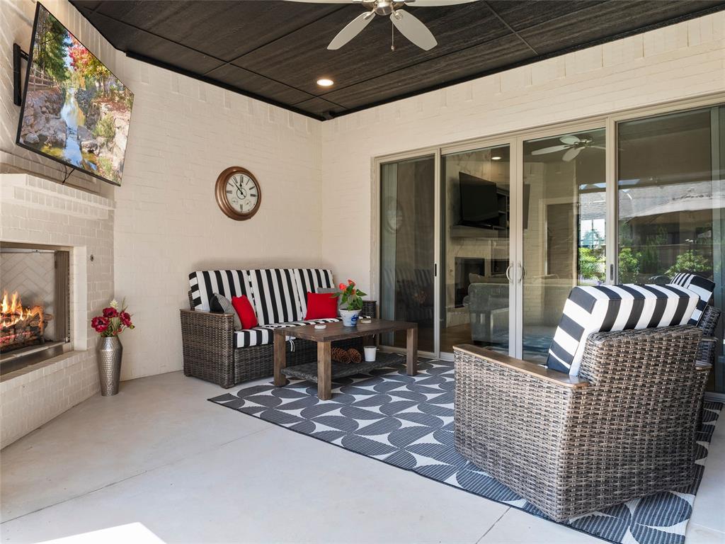 2924 Wood Thrush Way