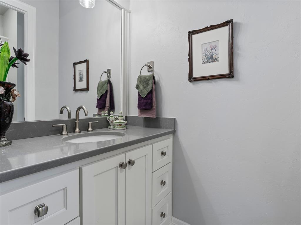 2924 Wood Thrush Way