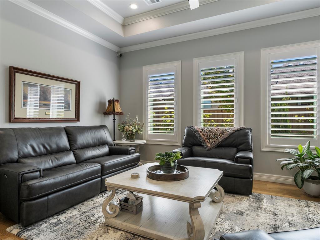 2924 Wood Thrush Way