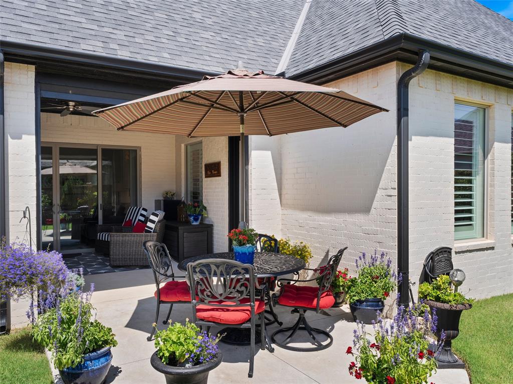 2924 Wood Thrush Way