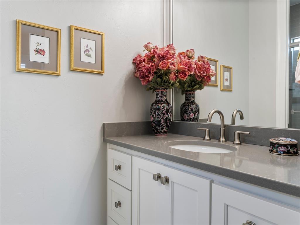 2924 Wood Thrush Way