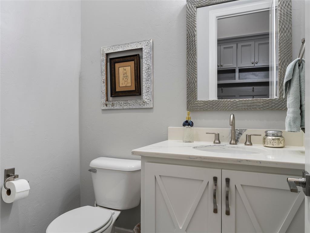 2924 Wood Thrush Way