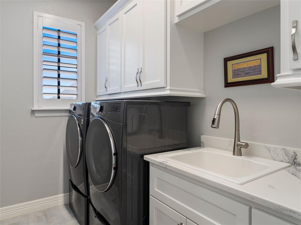 2924 Wood Thrush Way