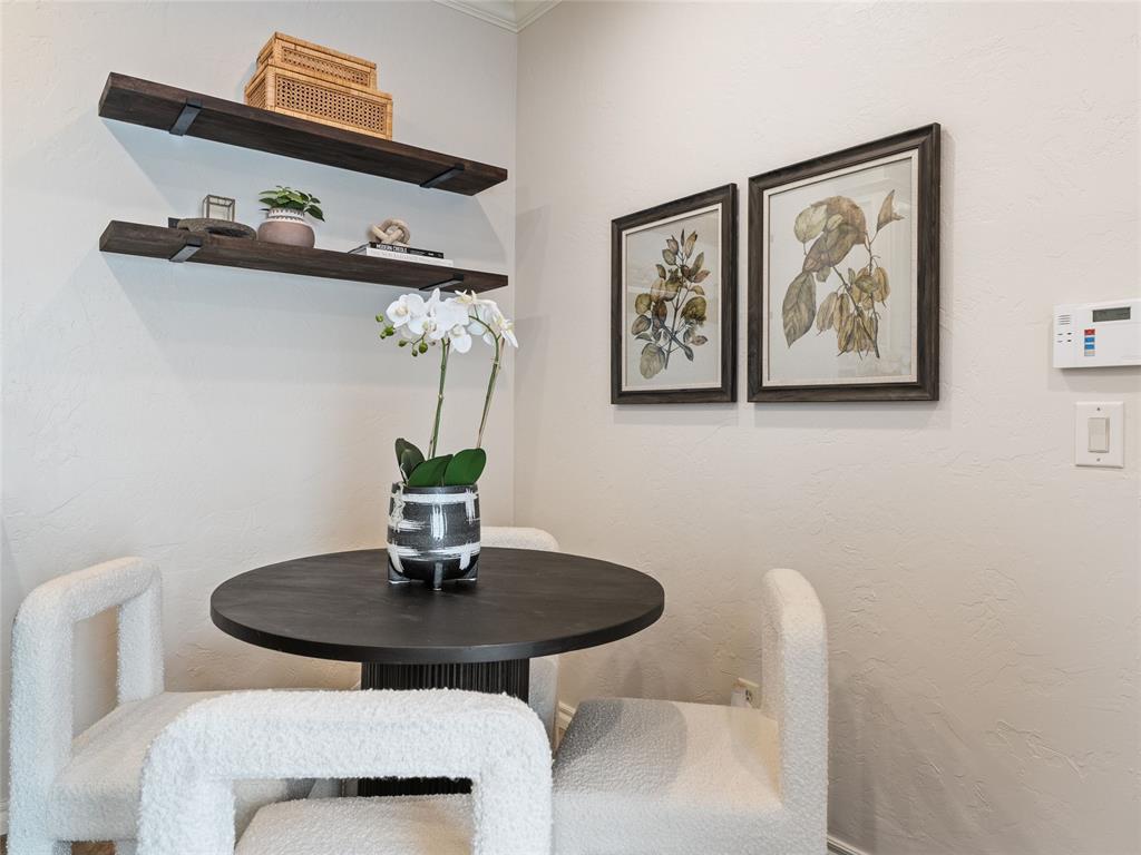 6208 Waterford Boulevard Unit: 112