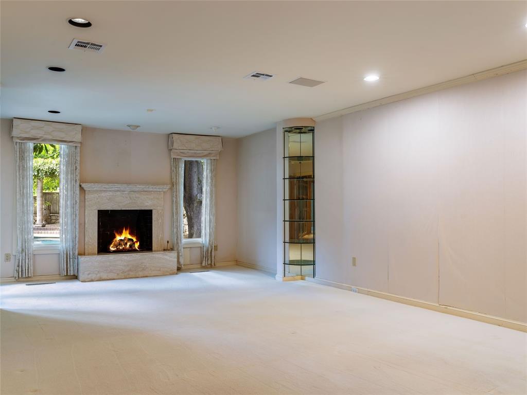 7201 N Country Club Drive