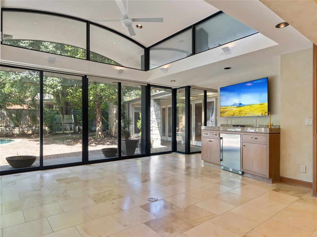 7201 N Country Club Drive