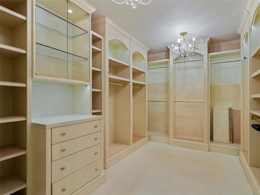 7201 N Country Club Drive