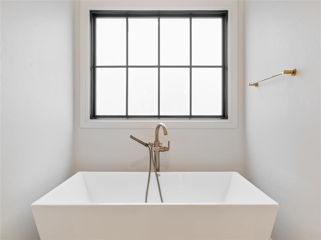 13400 Cedar Pointe Drive