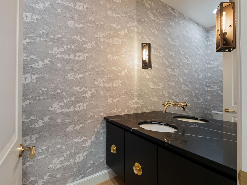 13400 Cedar Pointe Drive