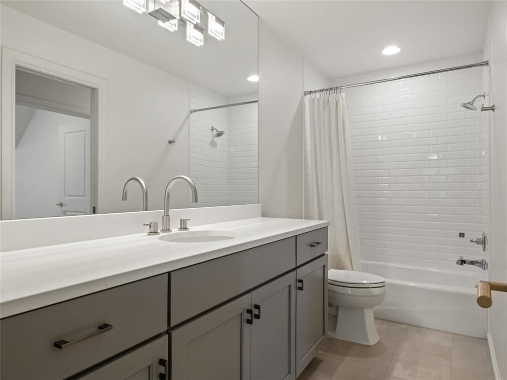 13400 Cedar Pointe Drive