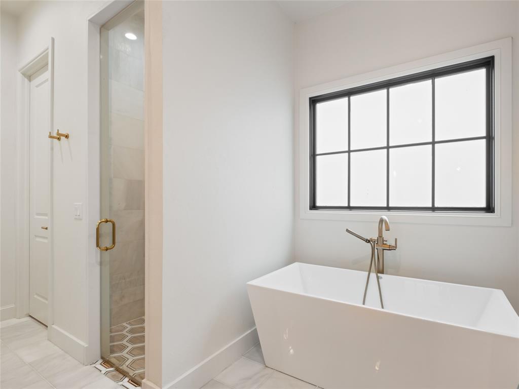 13400 Cedar Pointe Drive