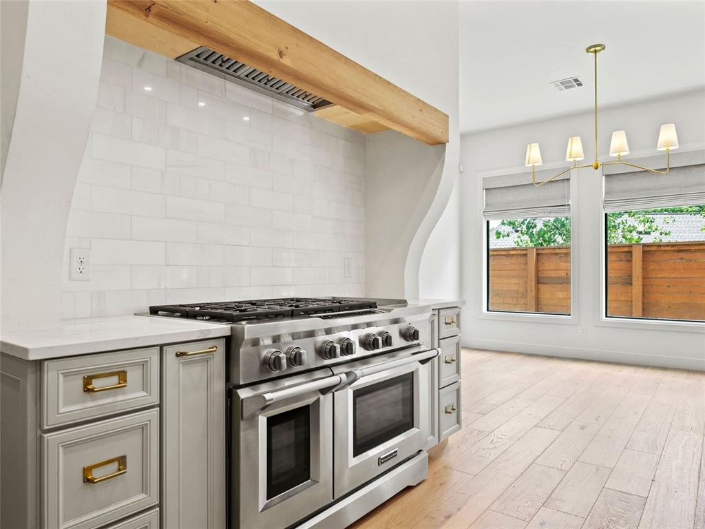 13400 Cedar Pointe Drive