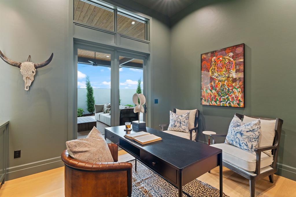 5701 Promenade Square