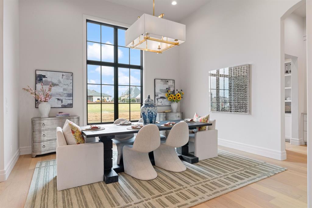 5701 Promenade Square