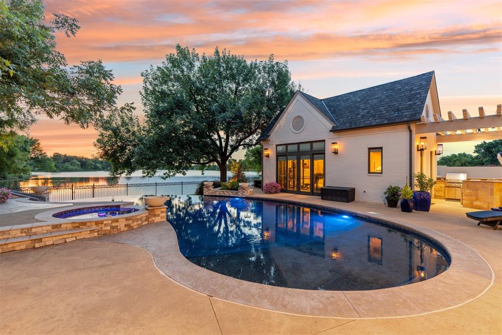 18909 Saddle River Drive