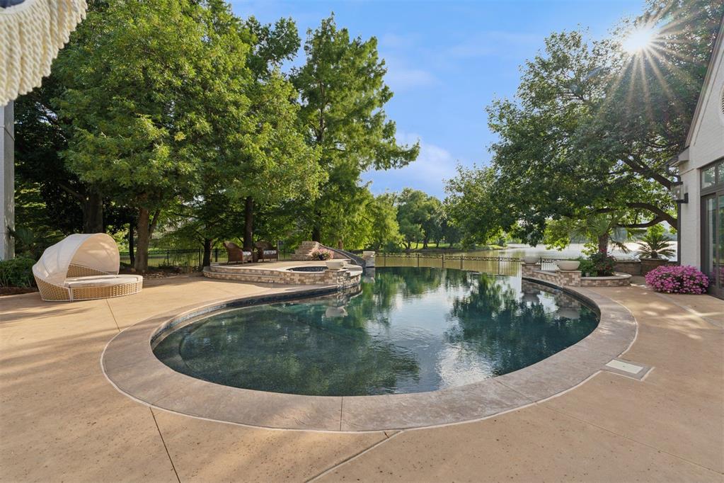 18909 Saddle River Drive