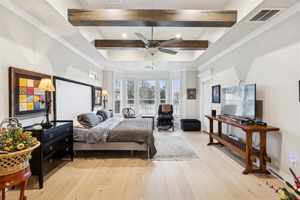 5541 Cottontail Lane