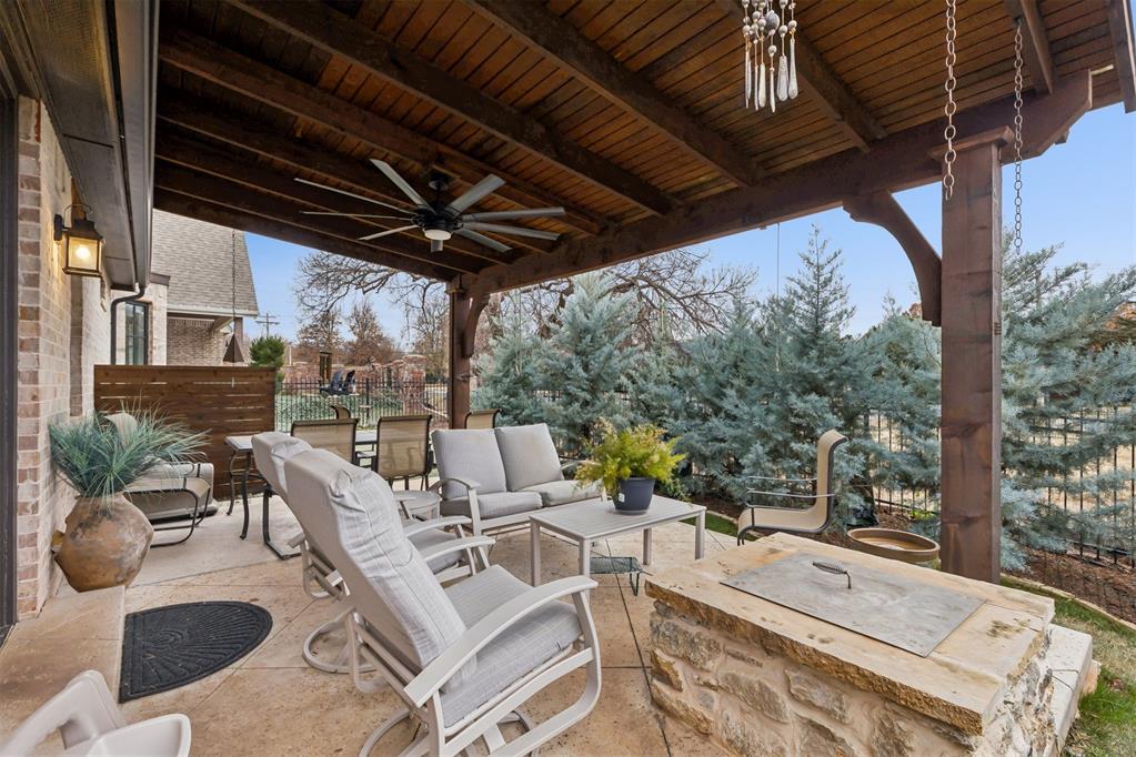 5541 Cottontail Lane