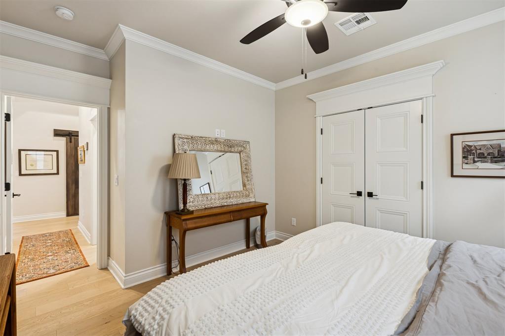 5541 Cottontail Lane