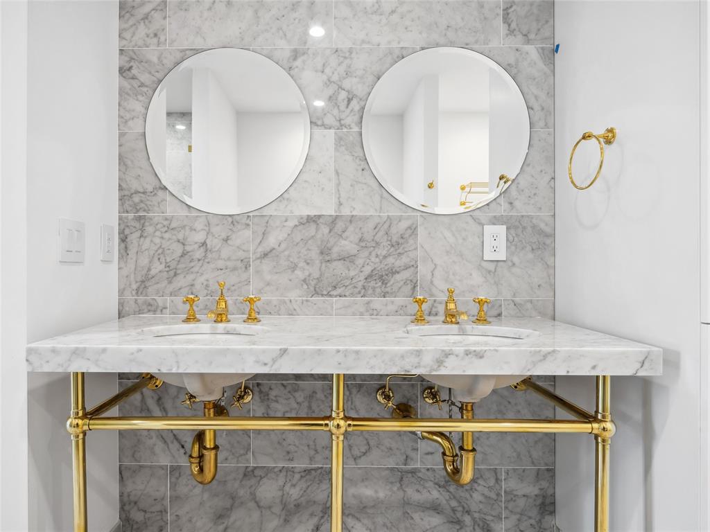 6100 NW Grand Boulevard Unit: 6103