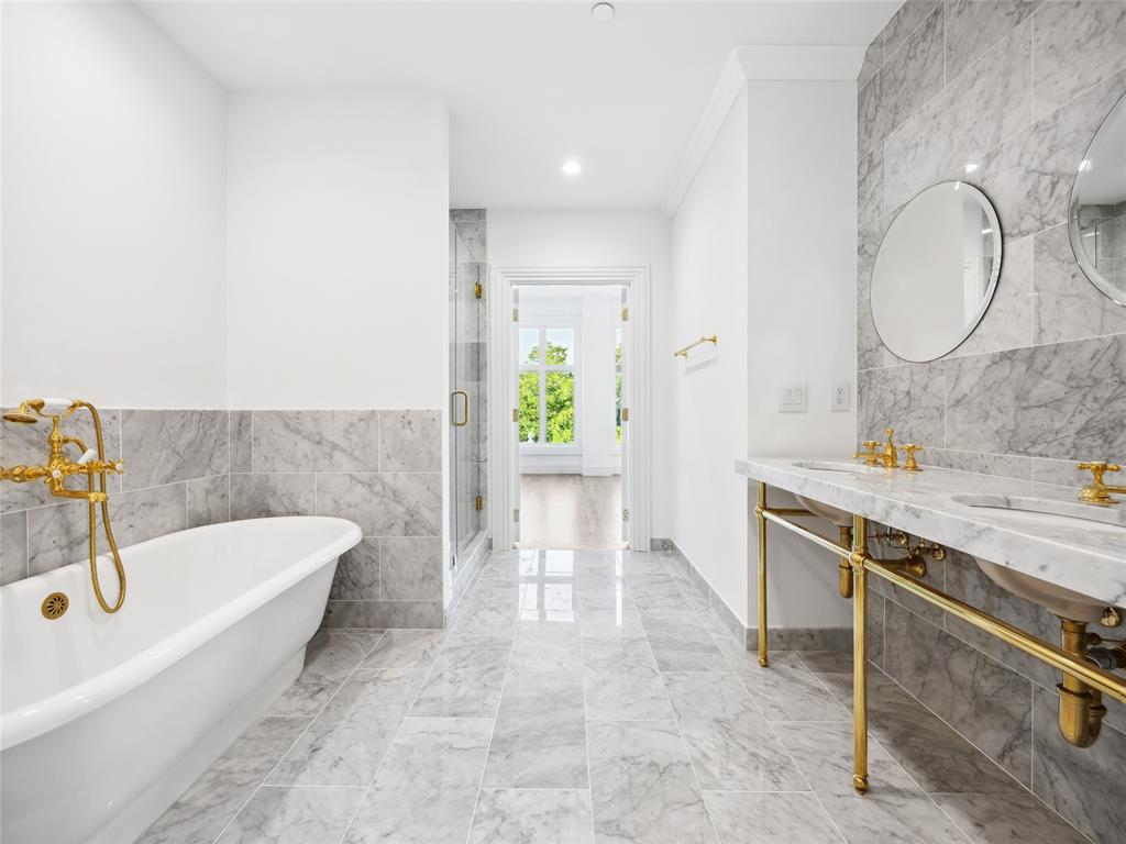 6100 NW Grand Boulevard Unit: 6103