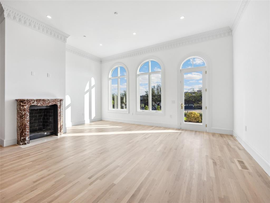 6100 NW Grand Boulevard Unit: 6103