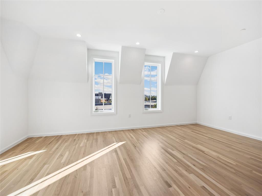 6100 NW Grand Boulevard Unit: 6103