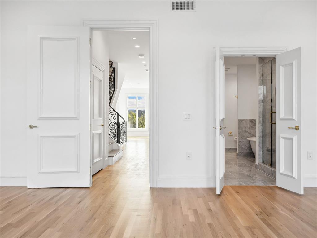 6100 NW Grand Boulevard Unit: 6103