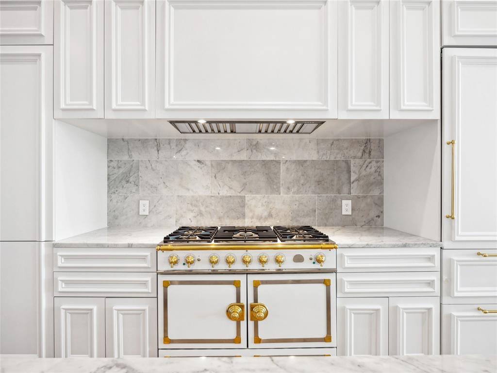 6100 NW Grand Boulevard Unit: 6103