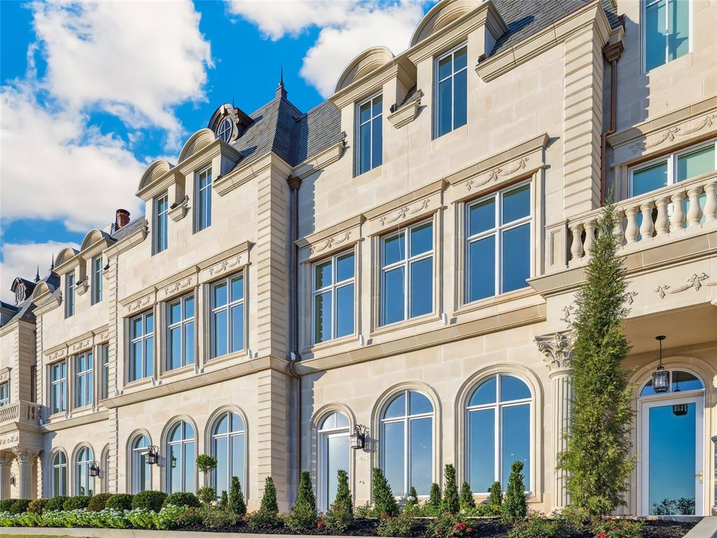 6100 NW Grand Boulevard Unit: 6103