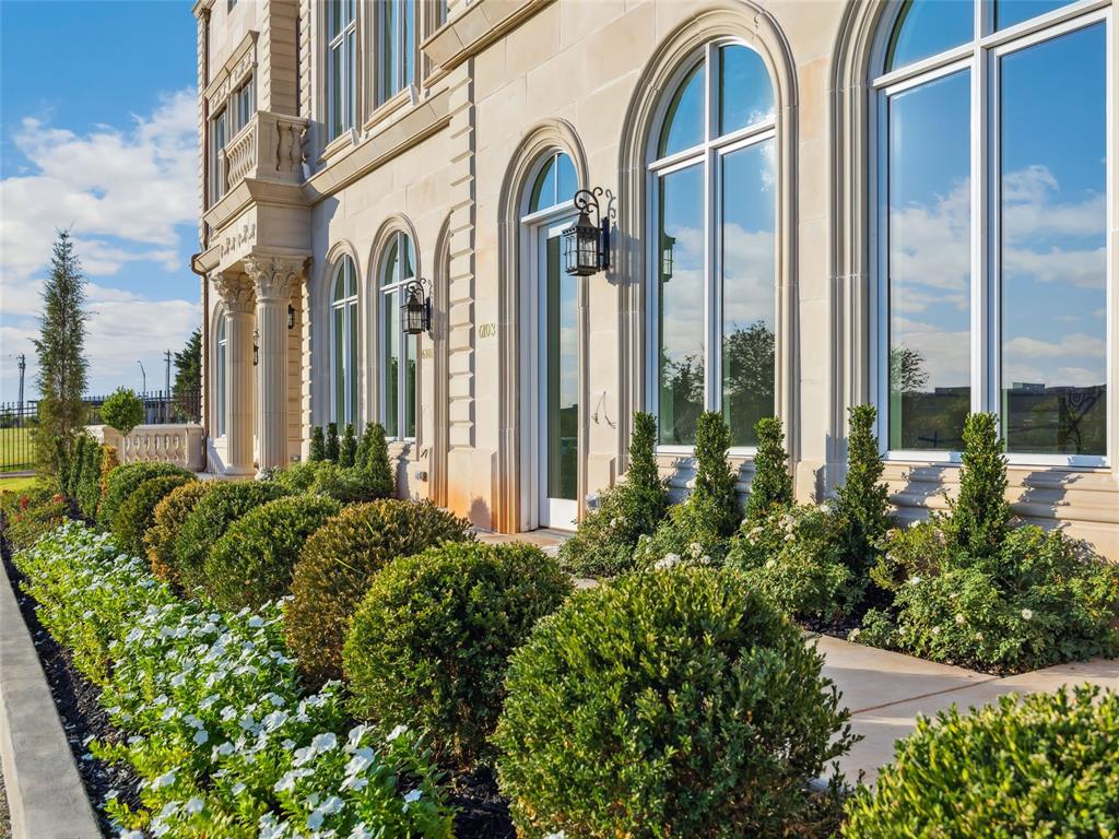 6100 NW Grand Boulevard Unit: 6103